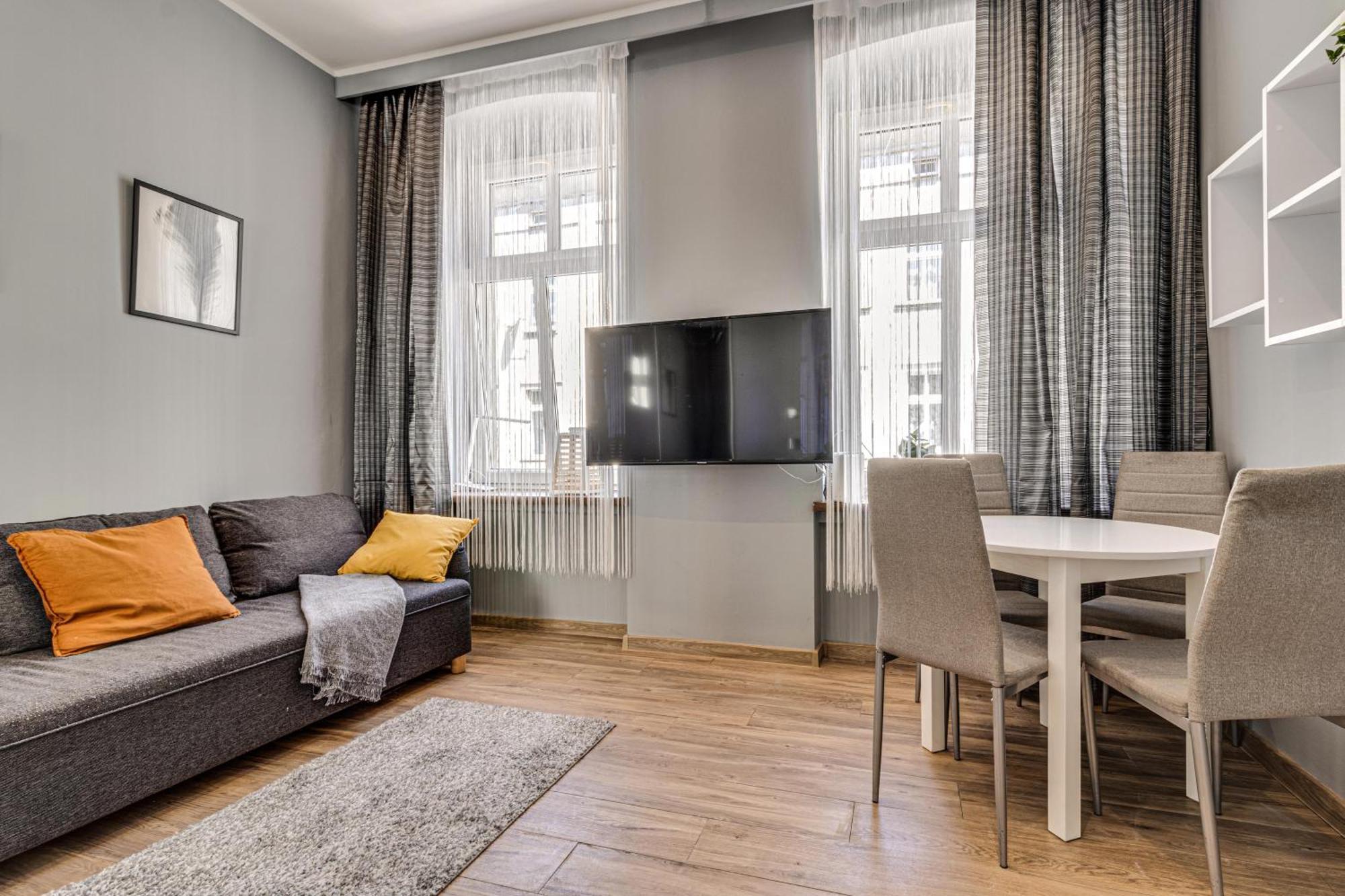 Rentplanet - Kniaziewicza Apartment *